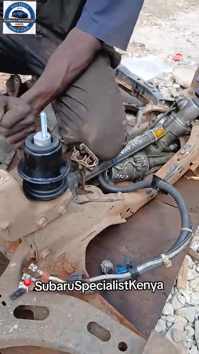 Steering rack: Old